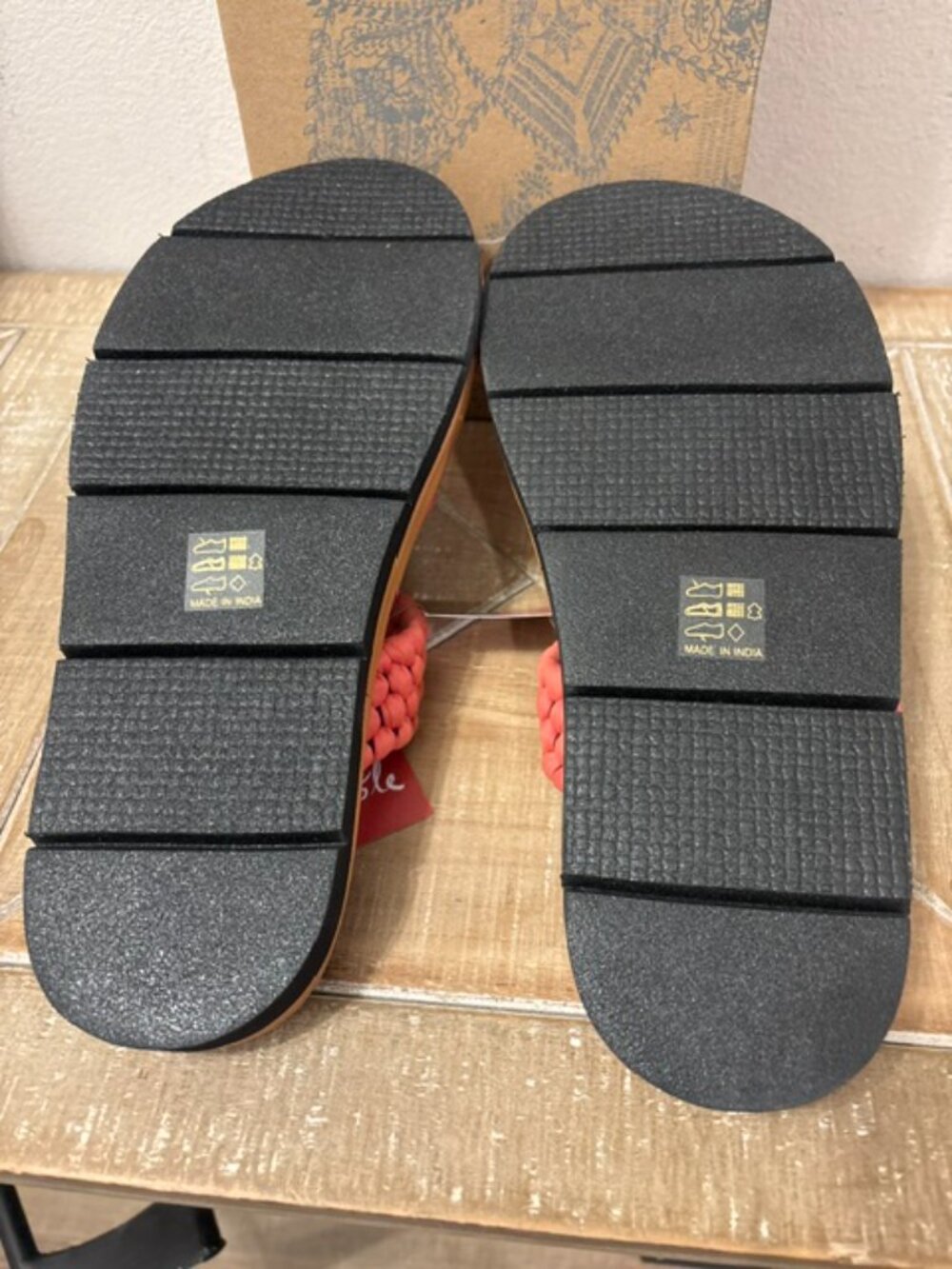 NEW Free People Wateredge Woven Sandals Burgundy Sizes 8 or 9 - Picture 3 of 5